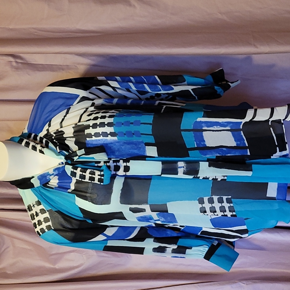 22/24 lane Bryant blue funky black print blouse